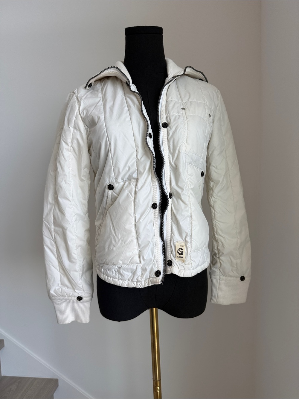 G-Star White Quilted Puffer Jacket with Contrast Trim